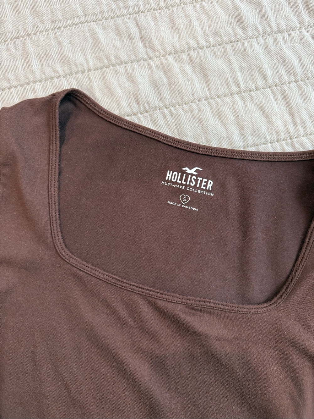 Hollister Women's Long Sleeve Square Neck Top - Picture 2 of 3
